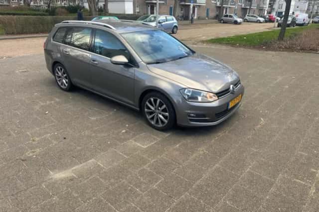 Volkswagen Golf (2014) thumbnail 1