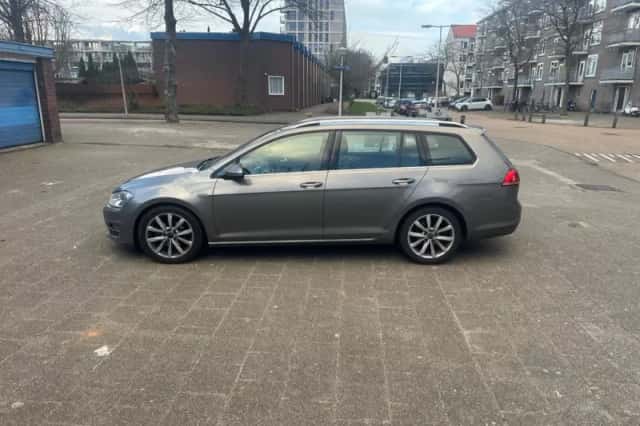Volkswagen Golf (2014) thumbnail 5