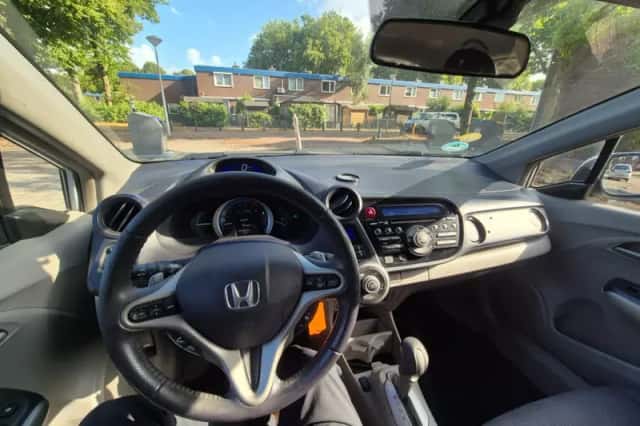 Honda Insight (2010) thumbnail 2