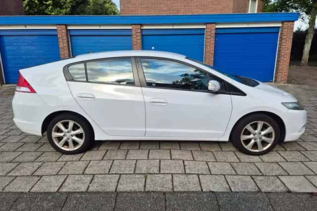 Honda Insight (2010) thumbnail 6