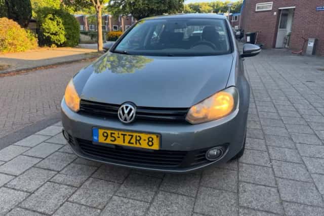 Volkswagen Golf (2012) thumbnail 6