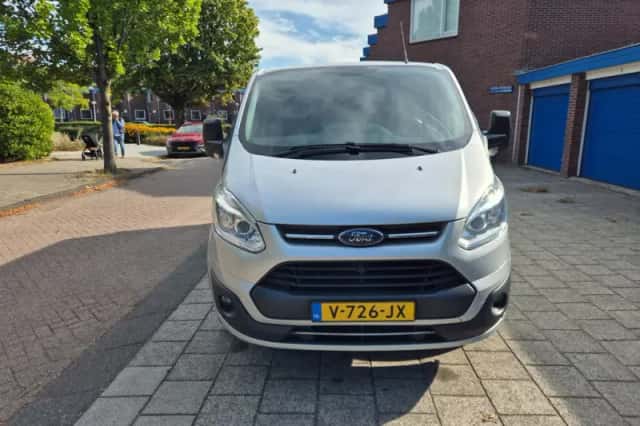 Ford Transit Custom (2017) thumbnail 2