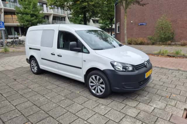 Volkswagen Caddy (2014) thumbnail 1