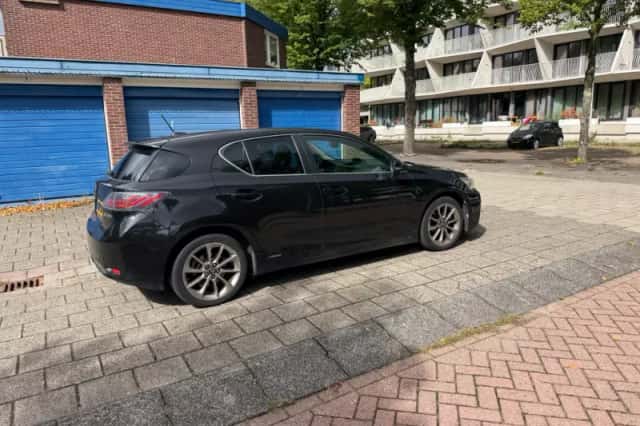 Lexus CT (2013) thumbnail 6