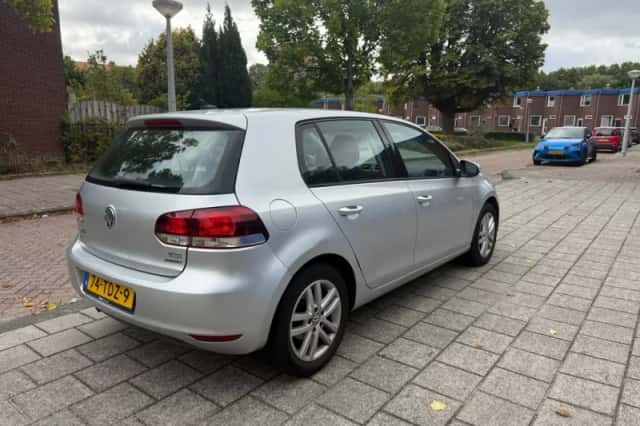 Volkswagen Golf (2012) thumbnail 5