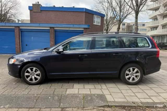Volvo V70 (2011) thumbnail 4