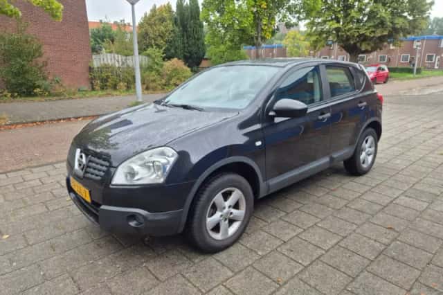 Nissan Qashqai (2009) thumbnail 1