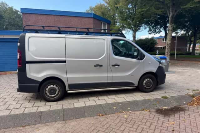 Opel Vivaro (2016) thumbnail 4
