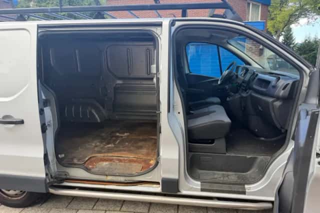 Opel Vivaro (2016) thumbnail 6