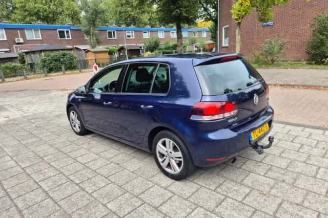 Volkswagen Golf (2012) thumbnail 5