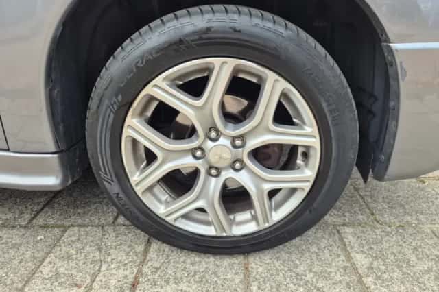 Mitsubishi Outlander (2013) thumbnail 5
