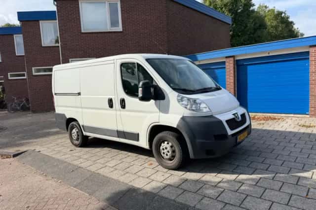 Peugeot Boxer (2013) thumbnail 4