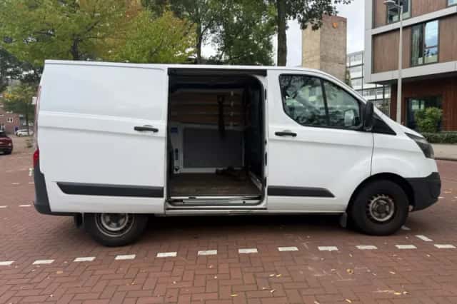 Ford Transit Custom (2014) thumbnail 5