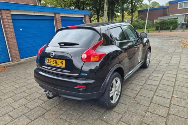 Nissan Juke (2011) thumbnail 5