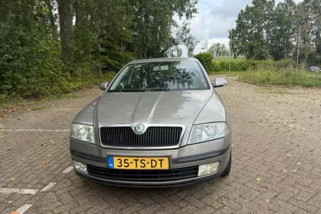 Škoda Octavia (2007) thumbnail 5