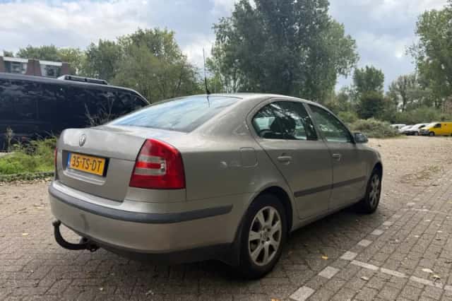 Škoda Octavia (2007) thumbnail 6