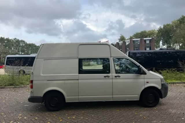Volkswagen Transporter (2007) thumbnail 4
