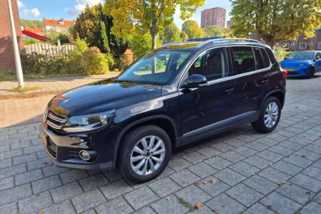 Volkswagen Tiguan (2013) thumbnail 1