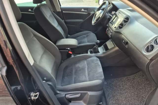 Volkswagen Tiguan (2013) thumbnail 3