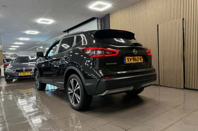 Nissan Qashqai (2019) thumbnail 3