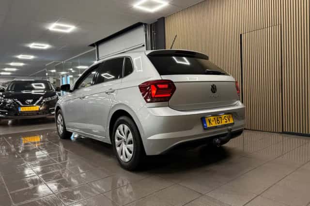 Volkswagen Polo (2021) thumbnail 3