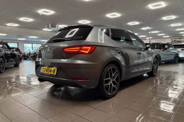 SEAT Leon (2018) thumbnail 6