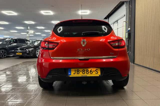 Renault Clio (2016) thumbnail 4