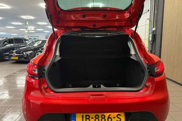 Renault Clio (2016) thumbnail 5