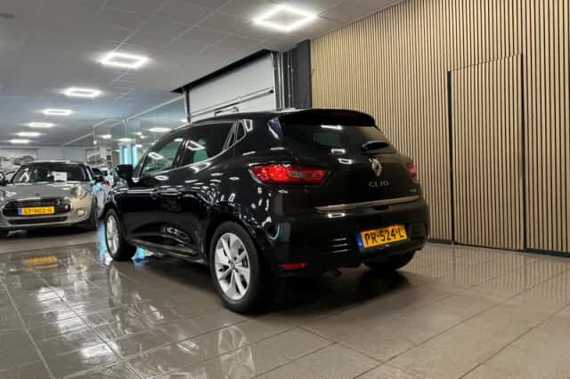 Renault Clio (2017) thumbnail 3