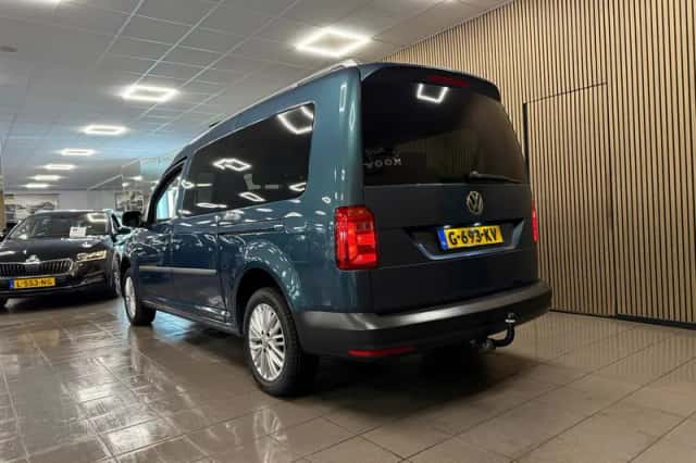 Volkswagen Caddy (2018) thumbnail 3