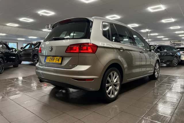 Volkswagen Golf Sportsvan (2014) thumbnail 6