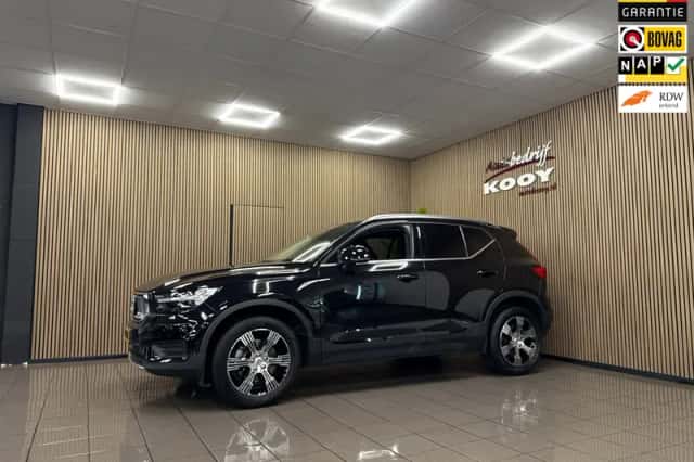 Volvo XC40 (2022) thumbnail 1