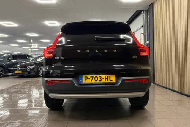 Volvo XC40 (2022) thumbnail 4