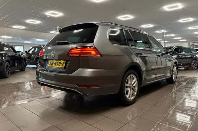 Volkswagen Golf (2018) thumbnail 6
