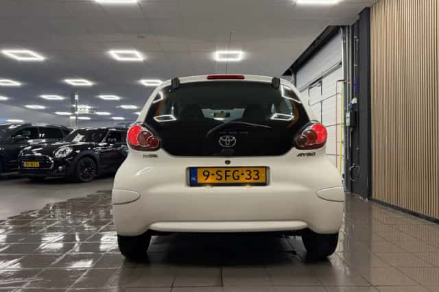 Toyota Aygo (2013) thumbnail 4