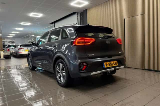 Kia Niro (2021) thumbnail 3