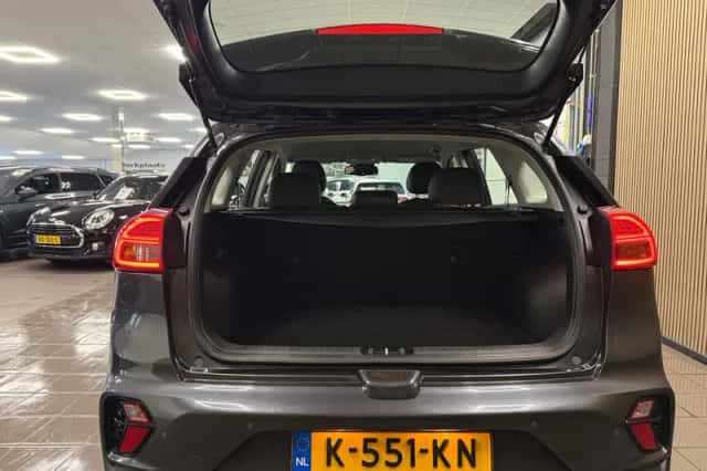 Kia Niro (2021) thumbnail 5