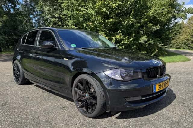 BMW 1-Serie (2008) thumbnail 1