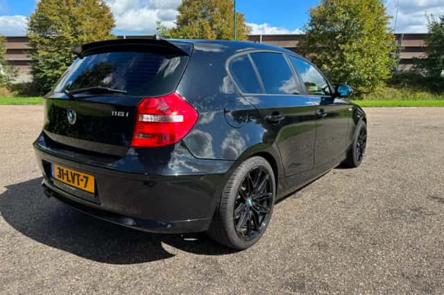 BMW 1-Serie (2008) thumbnail 3