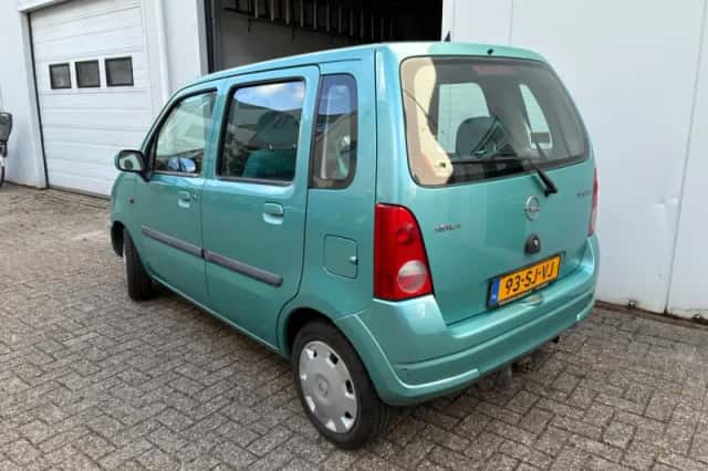 Opel Agila (2006) thumbnail 4