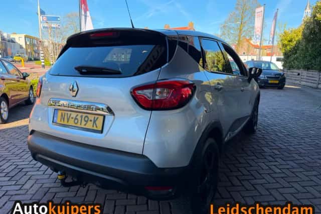 Renault Captur (2017) thumbnail 5