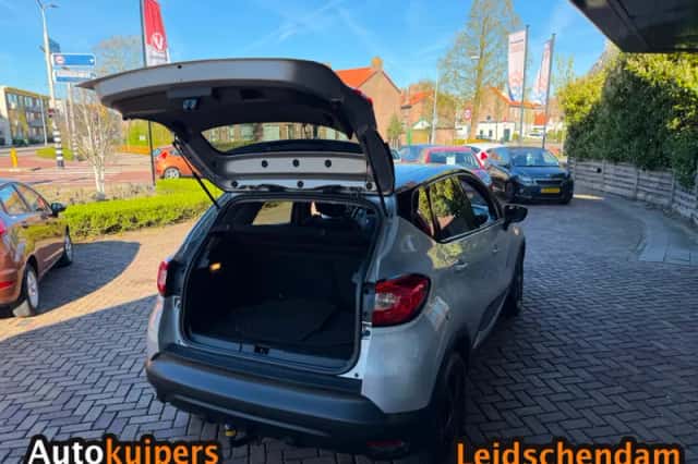 Renault Captur (2017) thumbnail 6