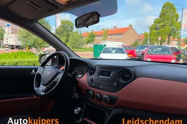 Hyundai i10 (2014) thumbnail 5