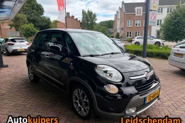 Fiat 500L (2016) thumbnail 4