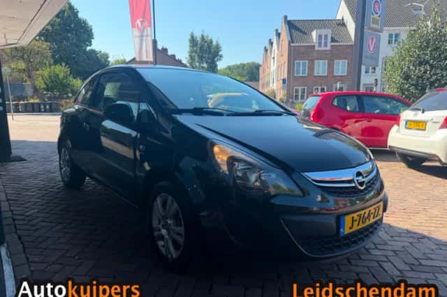 Opel Corsa (2014) thumbnail 4