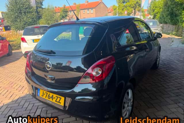 Opel Corsa (2014) thumbnail 6