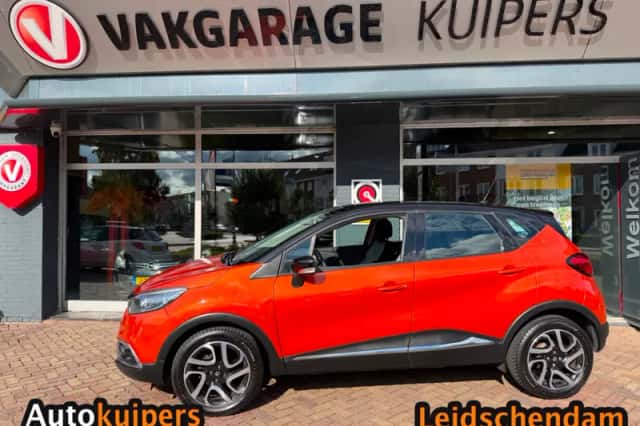 Renault Captur (2016) thumbnail 2