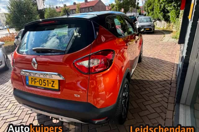 Renault Captur (2016) thumbnail 6
