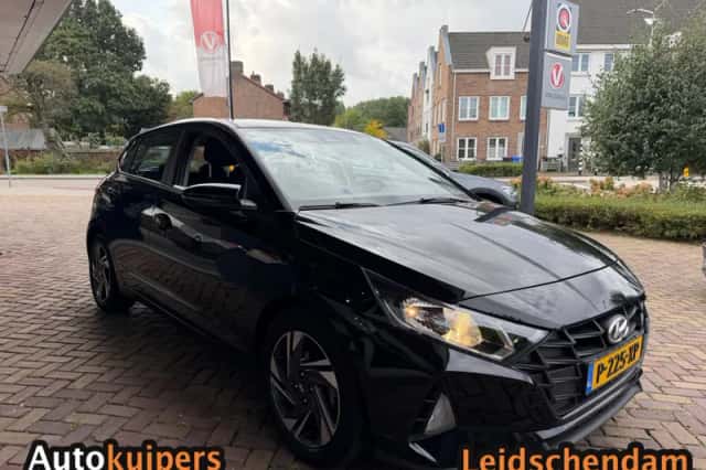 Hyundai i20 (2022) thumbnail 4