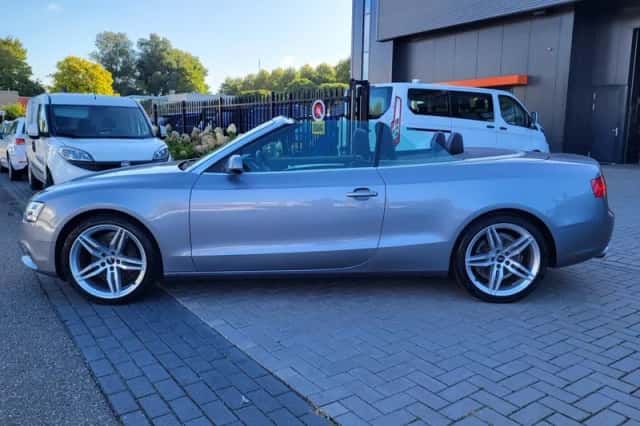 Audi A5 (2015) thumbnail 4